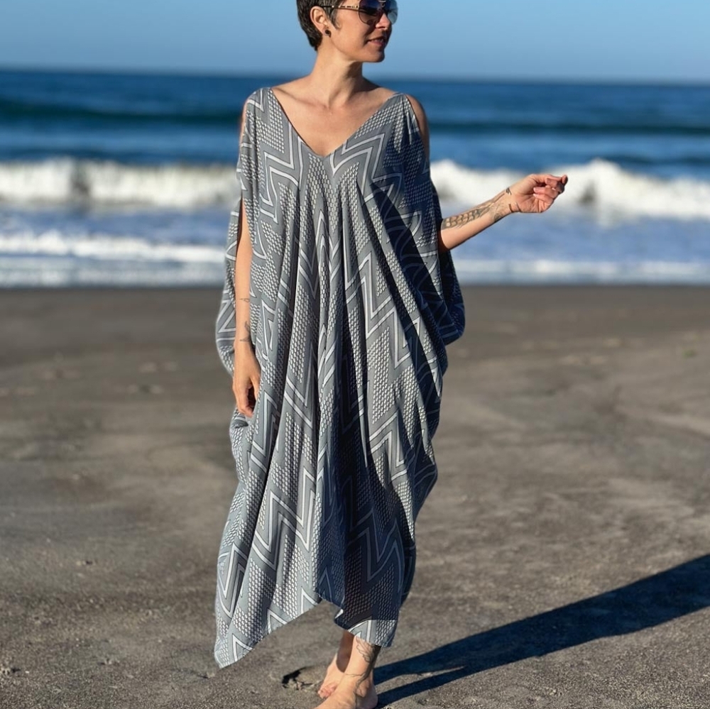 Lightweight Cold Shoulder Kaftan